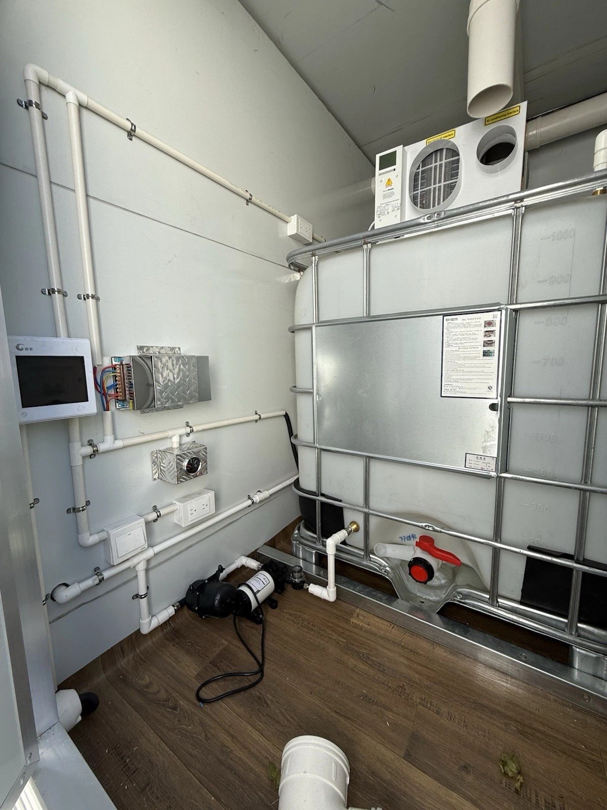 Lux Loos luxury restroom trailer interior